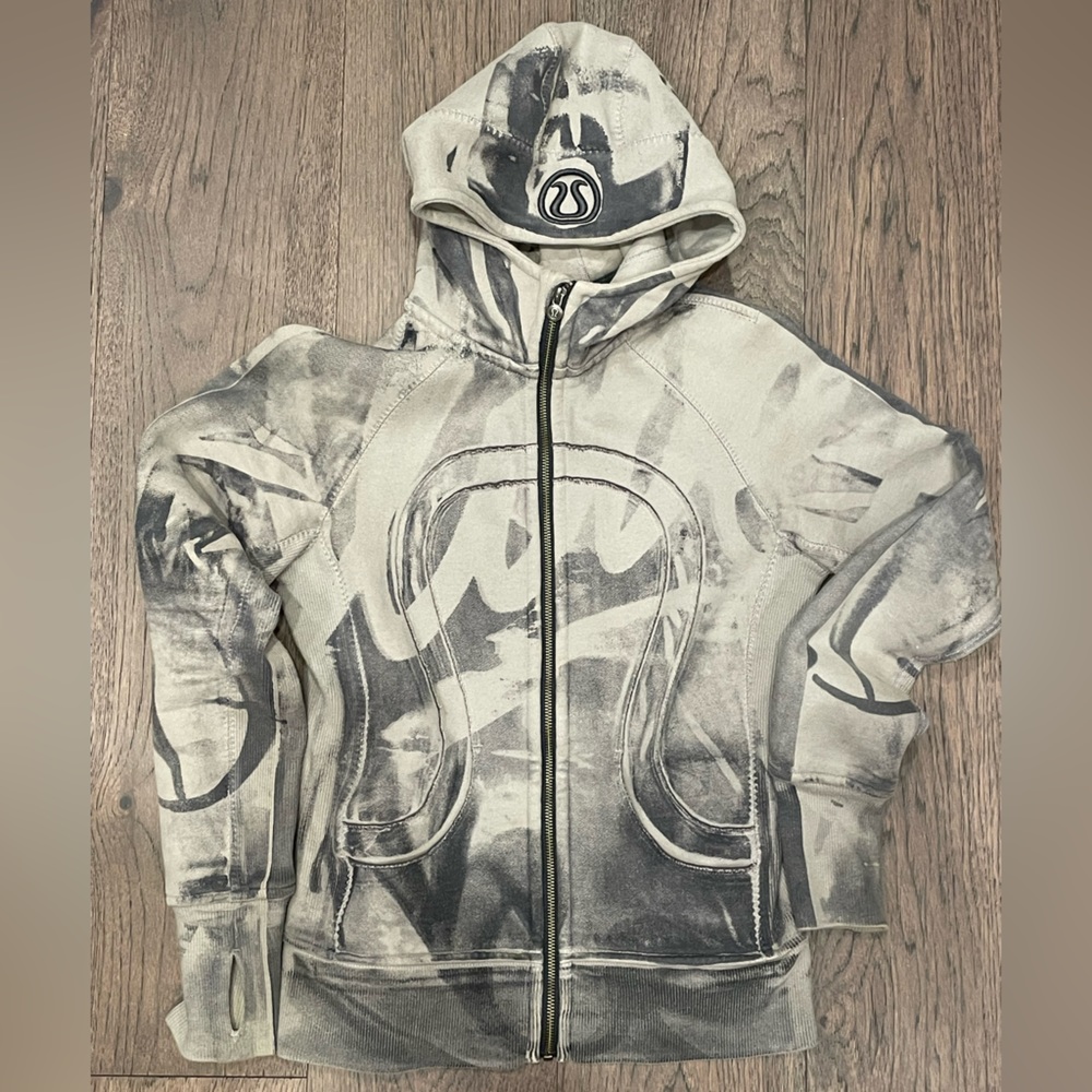 Lululemon RARE scuba hoodie limited edition